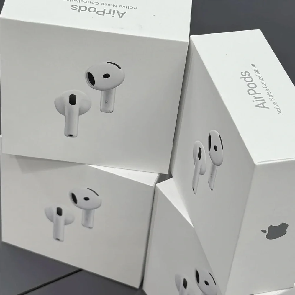 Apple AirPods Wireless Earbuds - White